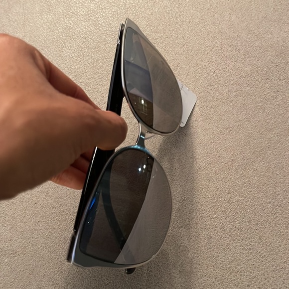 Irresistor Astro Girl Suglasses - Picture 7 of 7